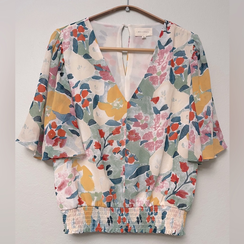 Melloday Floral top with smocked waist Sz S